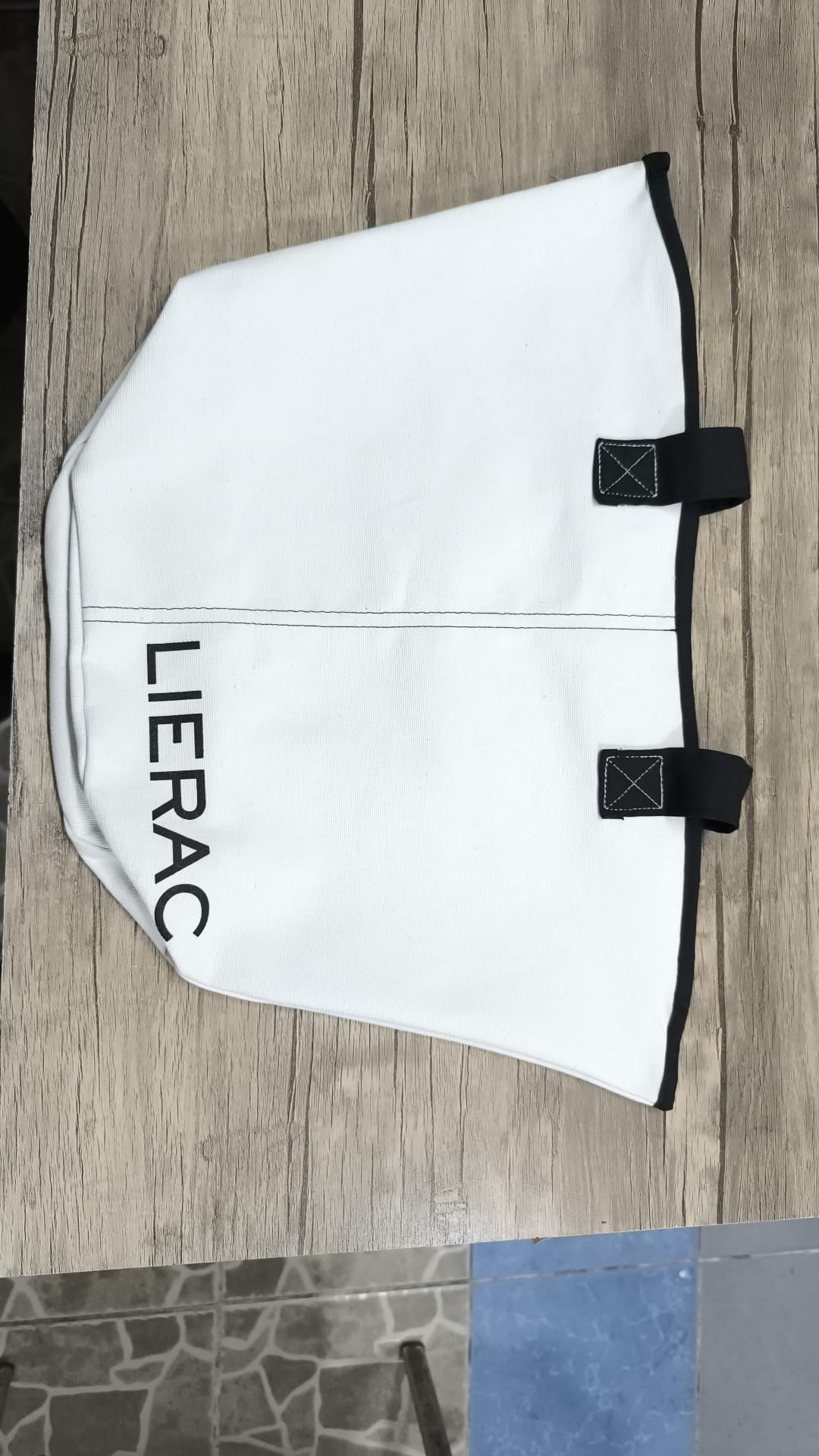 Lierac canvas bag made of 250g rips fabric with 35x40x10 cm size and transfer printing